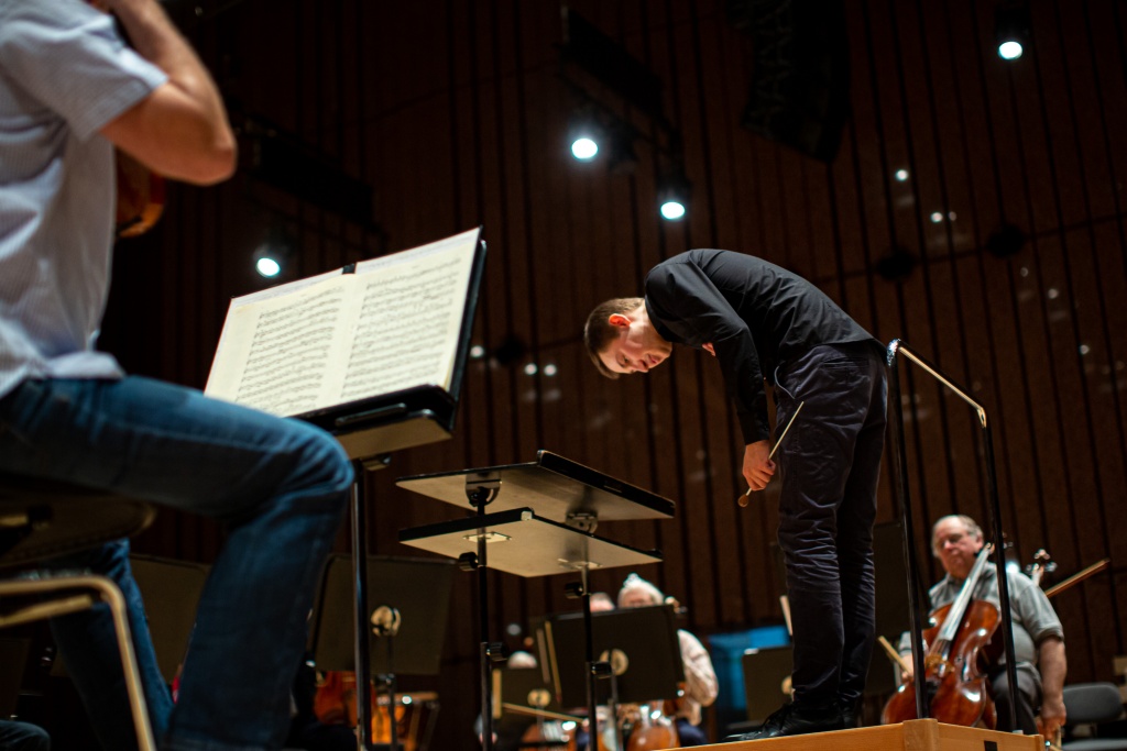 Filharmonia Łódzka. Mistrzowskie Warsztaty Dyrygenckie dla młodych artystów nową inicjatywą instytucji (fot. Dariusz Kulesza - archiwum Filharmonii Łódzkiej) |wiadomości łódzkie | Łódź | TuŁódź