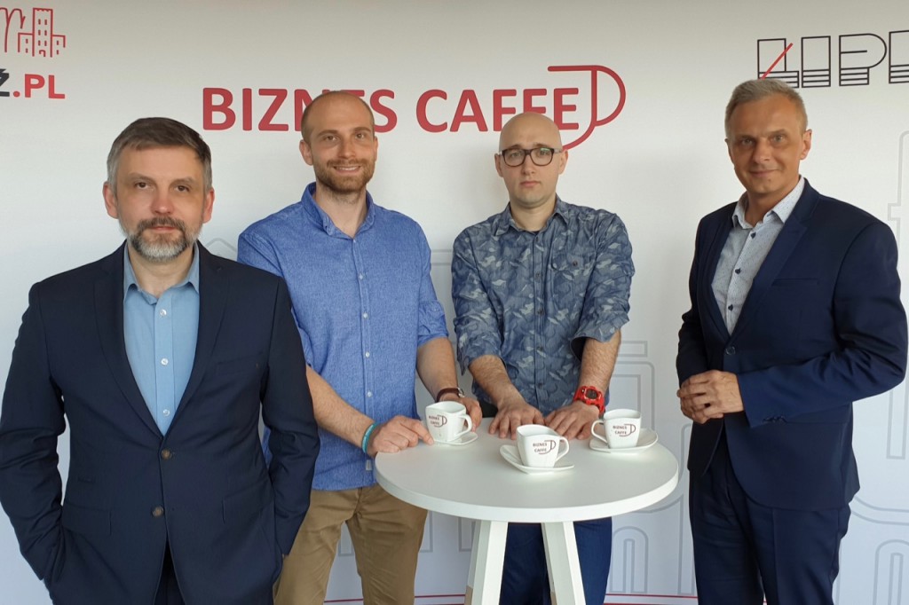 Od zera do milionera. Jak być startup'em i zyskać miliony użytkowników? Biznes Caffe #5 [WIDEO] - Zdjęcie główne