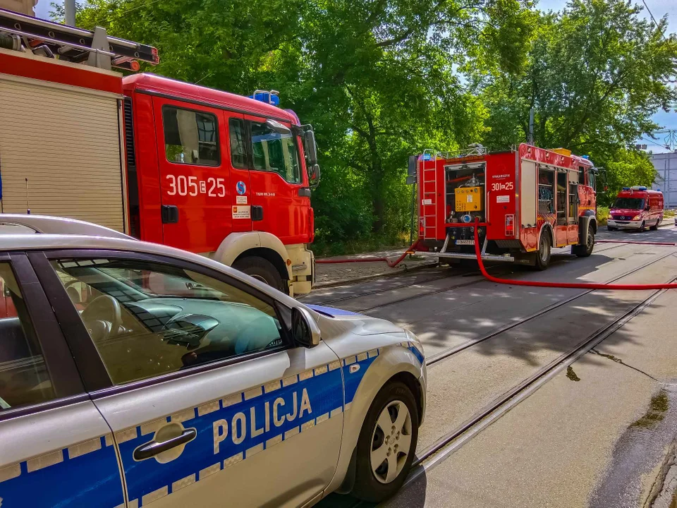 Pożar w centrum Łodzi! Droga jest zablokowana [zdjęcia] - Zdjęcie główne