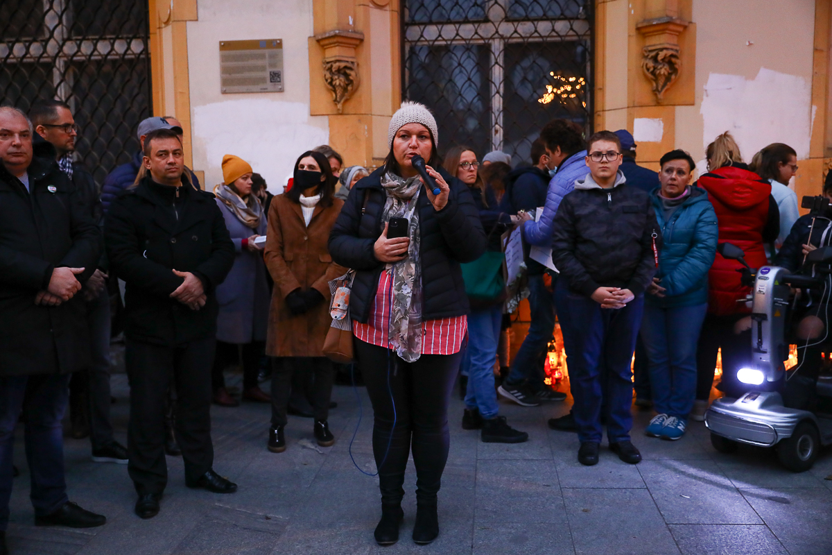 „Ani jednej więcej” - protest na Piotkowskiej w Łodzi