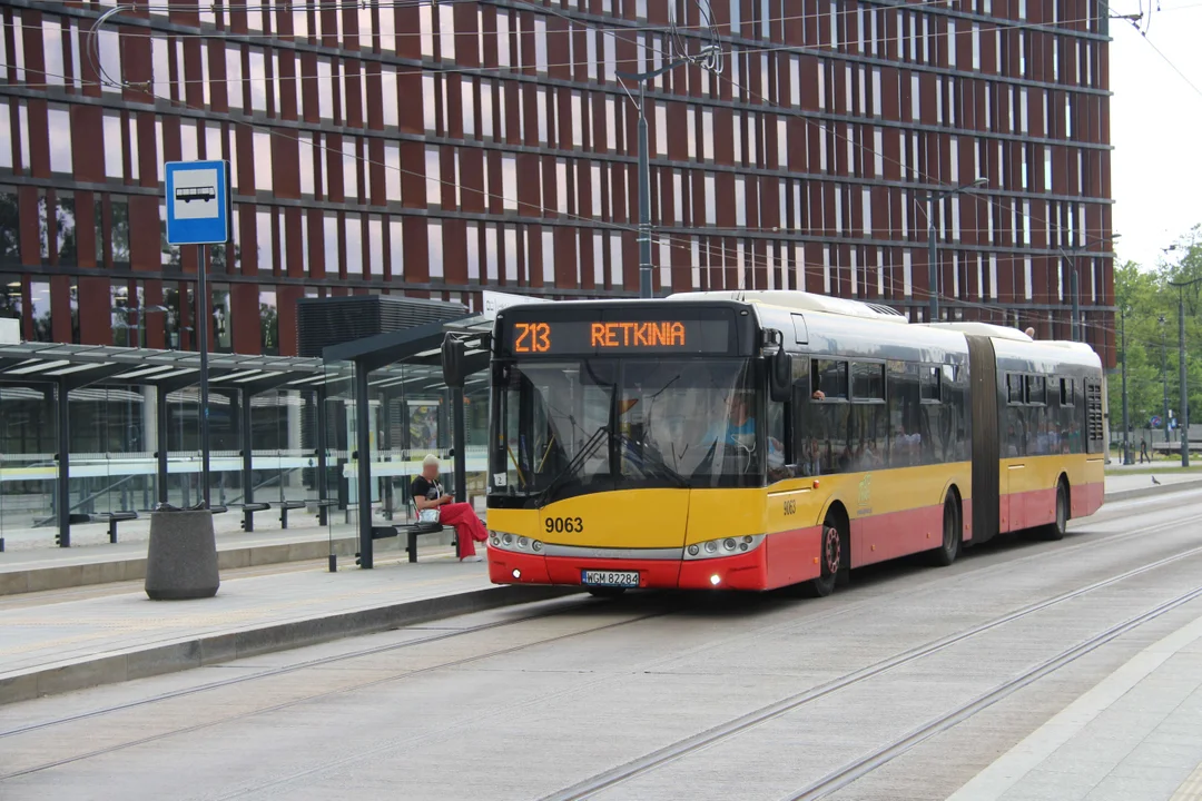 11 linii autobusowych zmienia swoją trasę. Rozpoczęły się kolejne remonty na Polesiu - Zdjęcie główne