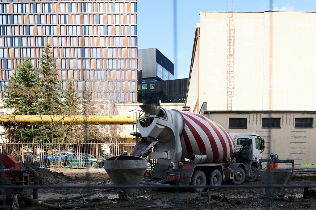 Nowe Centrum Łodzi: trwają prace przy podziemnej ulicy [ZDJĘCIA]  - Zdjęcie główne