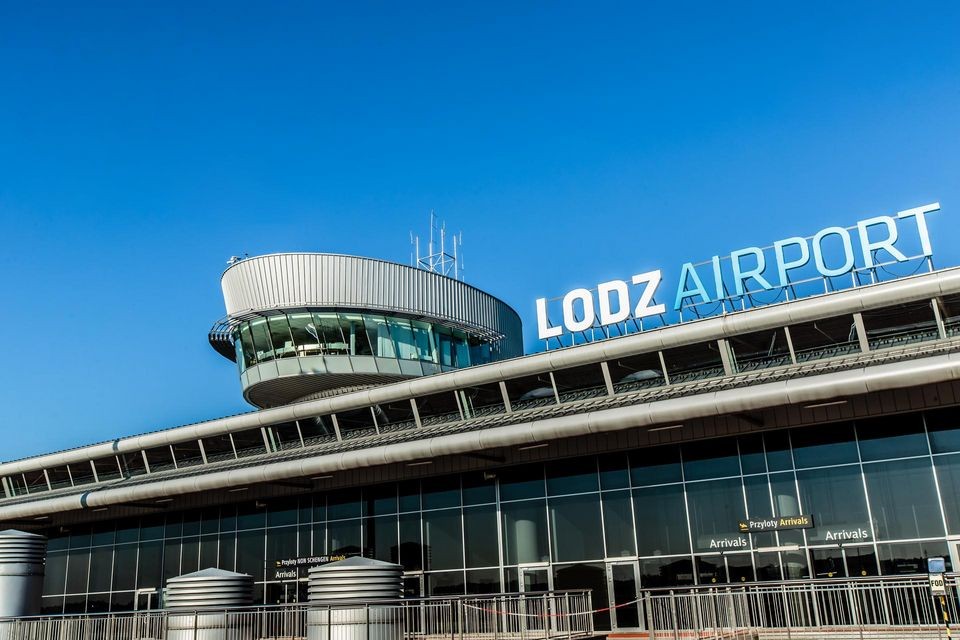 Galeria sław łódzkiego lotniska pomniejszona o jedną postać po interwencji radnego - Zdjęcie główne