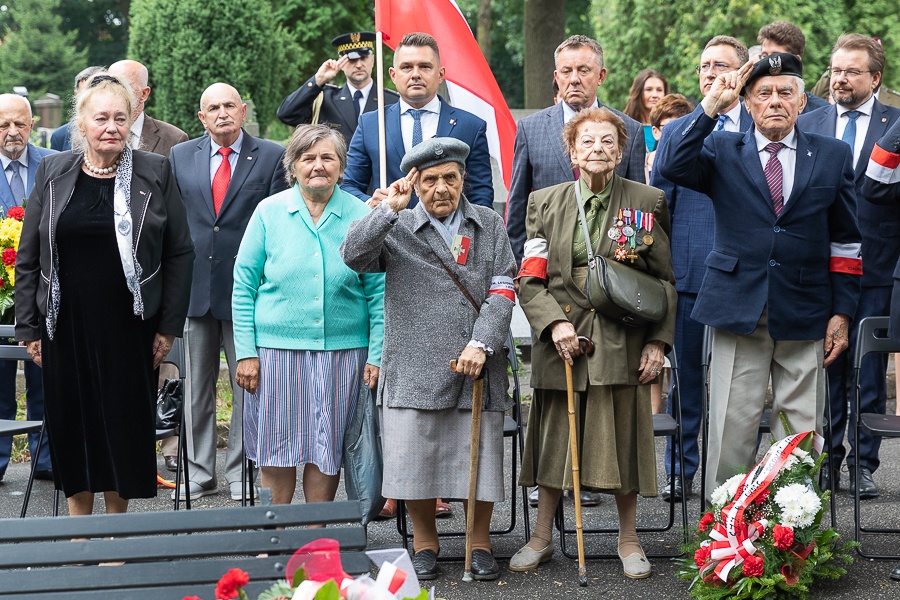 Łódź. 77. rocznica wybuchu Powstania Warszawskiego. W Łodzi uczczono pamięć Powstańców [zdjęcia]