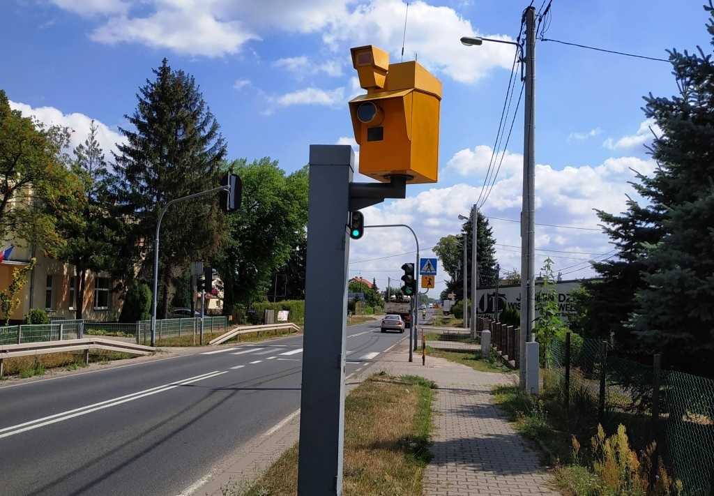 Niebawem dwa kolejne takie fotoradary pojawią się w Łodzi. Zapytaliśmy, kiedy dokładnie (fot. CANARD)