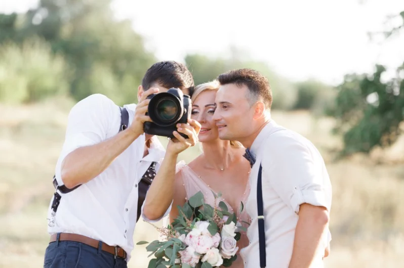 Fotograf ślubny w Łodzi. Kogo wybrać do uwiecznienia wyjątkowych chwil?  - Zdjęcie główne