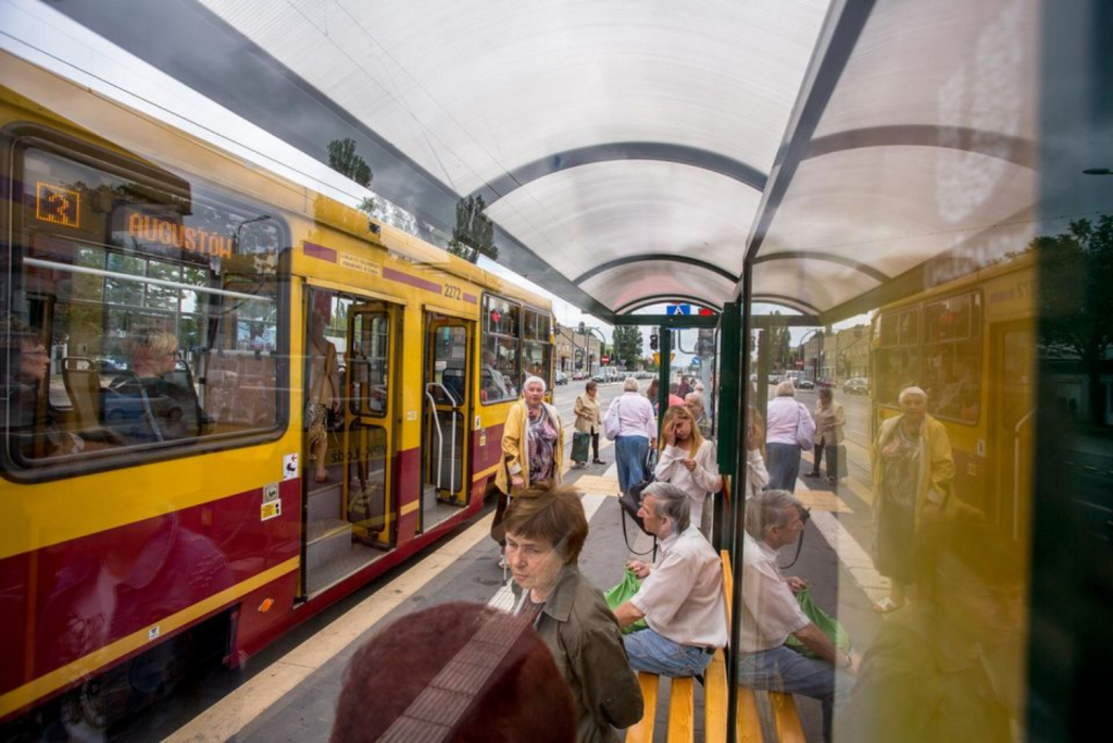 MPK zawiesza jedną linię tramwajową i trzy autobusowe. Z jakich zrezygnowano? Kiedy wrócą? (fot. UML) |wiadomości łódzkie|Łódź|TuŁódź