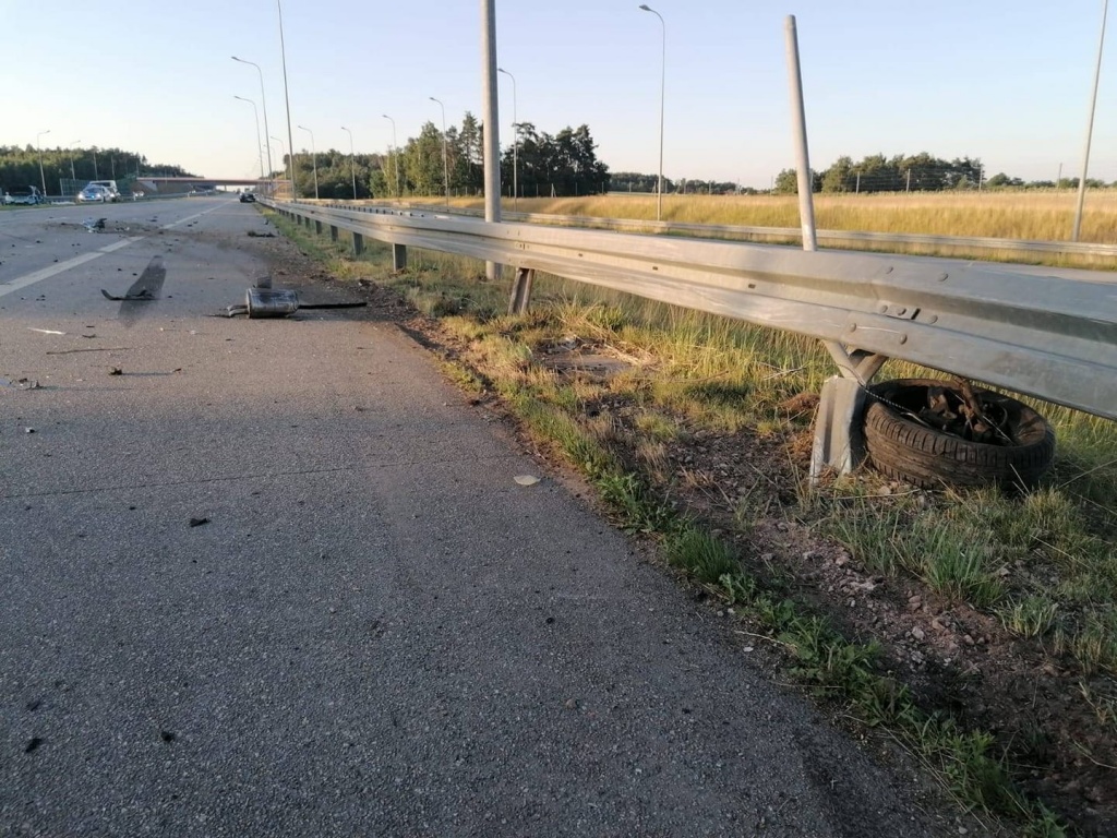 Śmiertelny wypadek na autostradzie A1 w powiecie łódzkim wschodnim. Dwie osoby nie żyją [Aktualizacja] - Zdjęcie główne