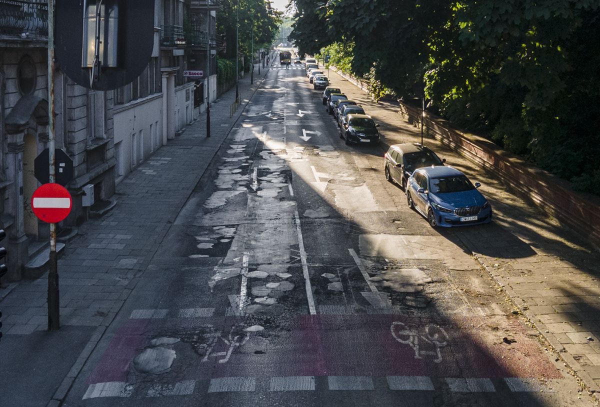 Wystartował remont na ul. Jaracza w Łodzi. Korkują się przyległe ulice [18.10.2021]  - Zdjęcie główne