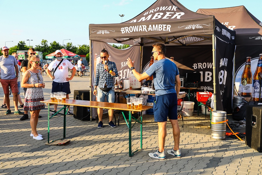 Wielka Szama Łódź. Trwa największy Zlot Foodtrucków w Łodzi. Zobacz! (fot. Michał Pietrzak - TuŁódź.pl)