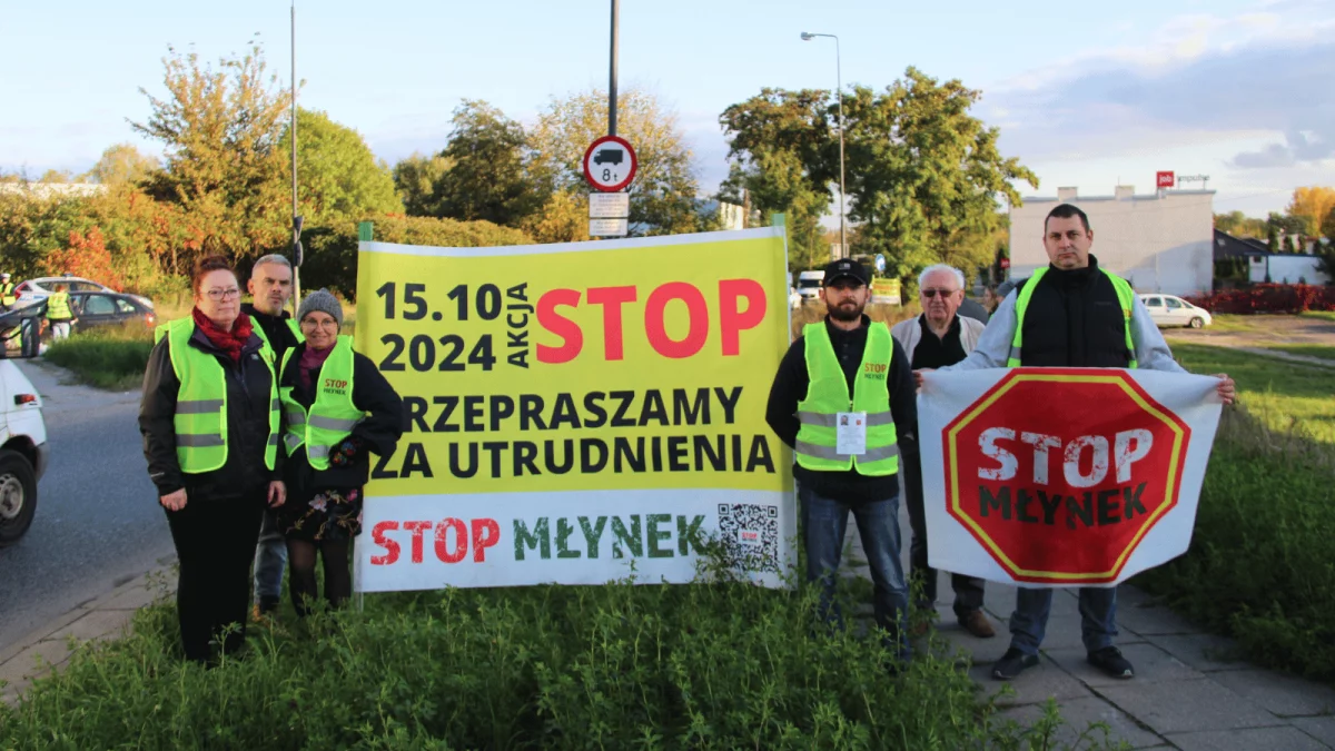 Protest mieszkańców Młynka. „Chcemy, żeby miasto nas wysłuchało” [ZDJĘCIA] - Zdjęcie główne