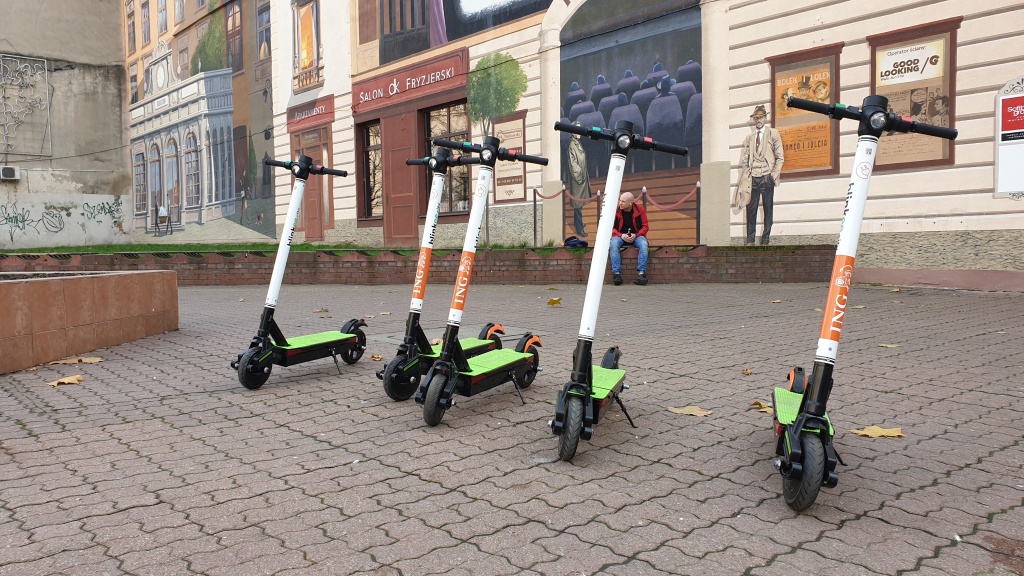 Nowe e-hulajnogi w Łodzi. Do Volt Scooters dołącza Blinkee.city  - Zdjęcie główne