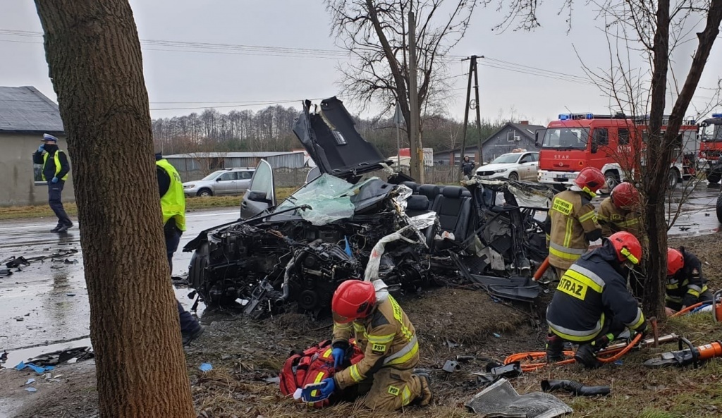 Łódzkie. Zmarł kierowca BMW, który brał udział w wypadku na DK 91 - Zdjęcie główne