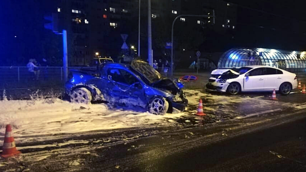 Groźny wypadek na Radogoszczu w Łodzi. Co się wydarzyło na Zgierskiej? [ZDJĘCIA | MAPA] - Zdjęcie główne