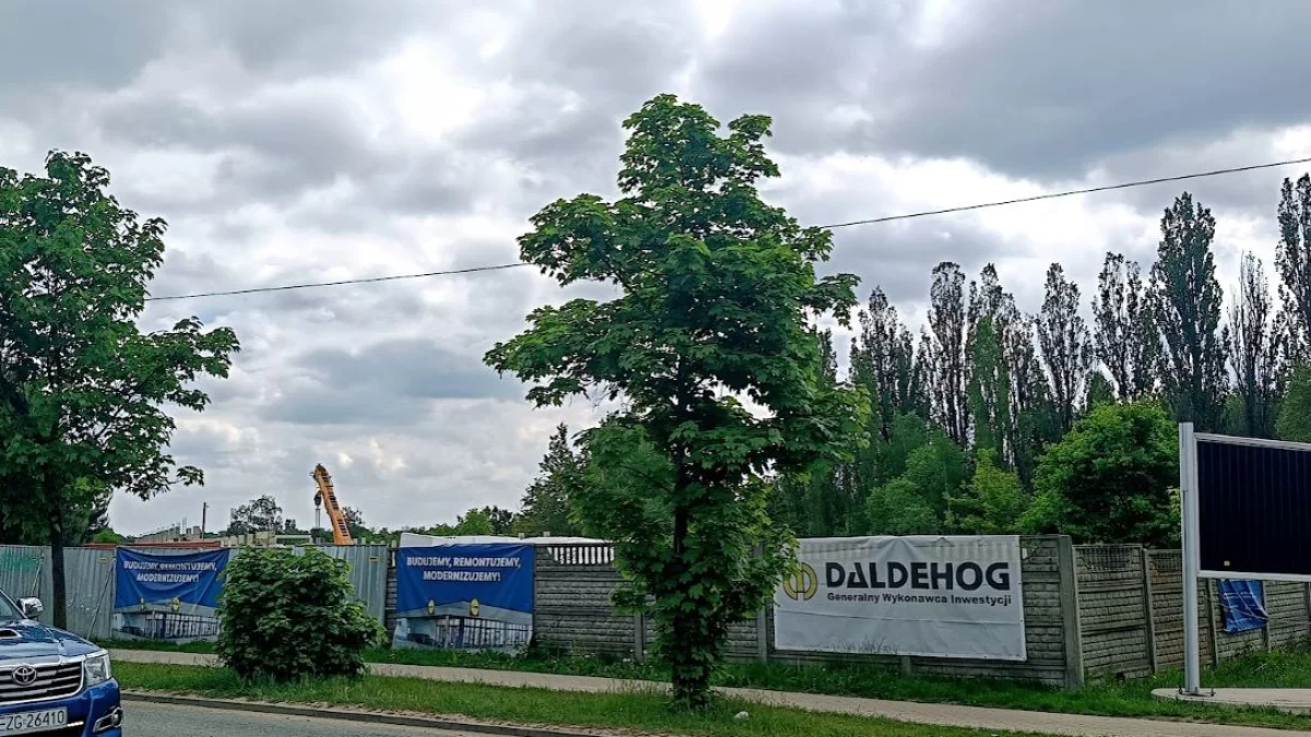 Nowy Lidl w woj. łódzkim nabiera kształtów. Sieć ujawniła termin otwarcia