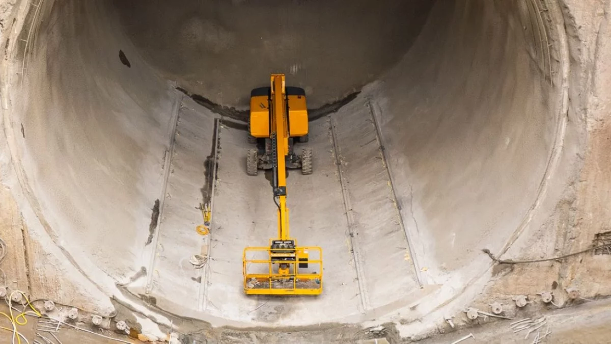 Gigantyczna maszyna będzie drążyć tunel pod Łodzią. Właśnie zakończyli najważniejszy etap przygotowań