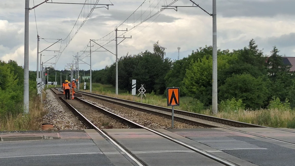 Wielka inwestycja PKP w Łódzkiem. Tunel pod torami zastąpi uciążliwy przejazd