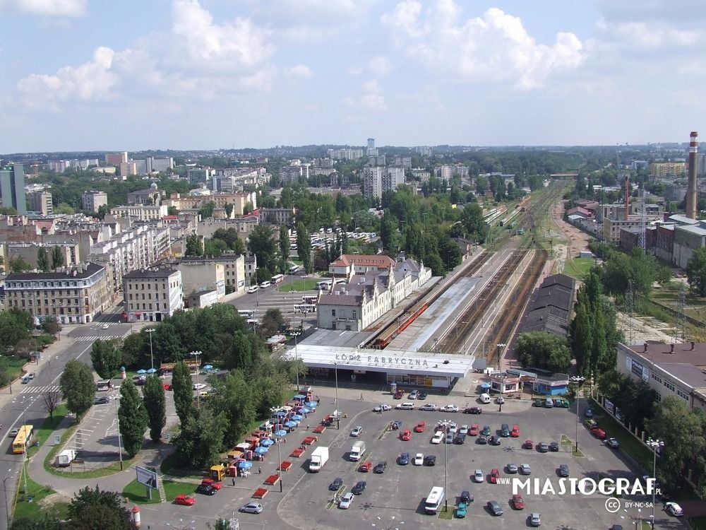 Pamiętasz taką Łódź? Ile zmieniło się w ciągu 14 lat?  Panorama miasta z dachu wieżowca przy ul. Traugutta zaskakuje! [fotogaleria] - Zdjęcie główne