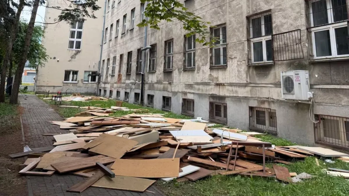 Rozbiórka dawnego Wydziału Chemii PŁ wywołała burzę. Kolejne organizacje chcą ratować budynek