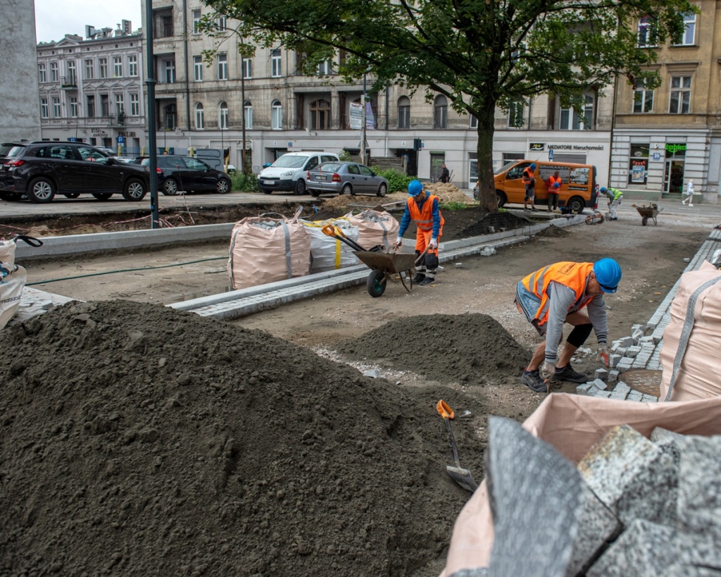 Drogi Łódź. Prace przy budowie dróg w Nowym Centrum Łodzi przekroczyły półmetek. Ulice nie mają jeszcze swoich nazw [zdjęcia] - Zdjęcie główne