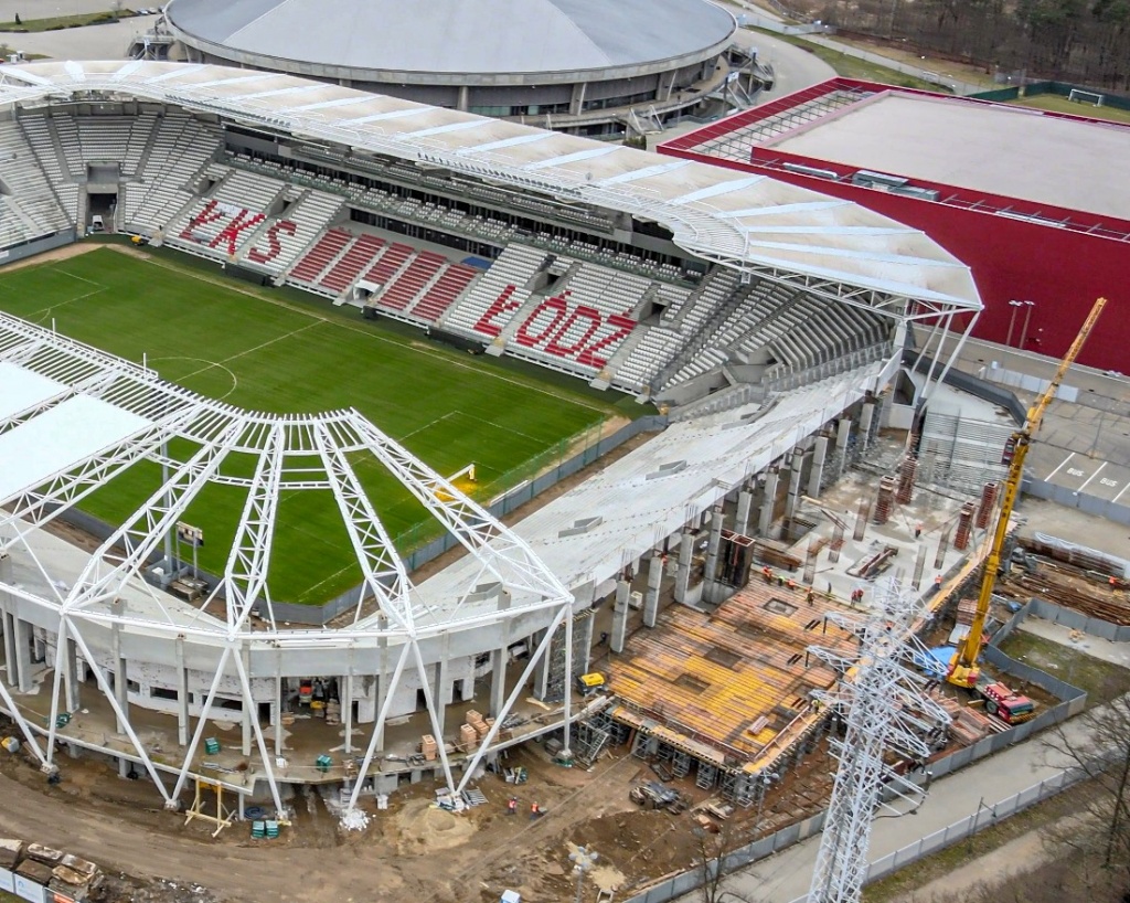 Stadion ŁKS-u Łódź ma być jednym z najładniejszych obiektów w Polsce. Koniec rozbudowy łódzkiego obiektu ma nastąpić już w tym roku! (fot. lodz.pl)