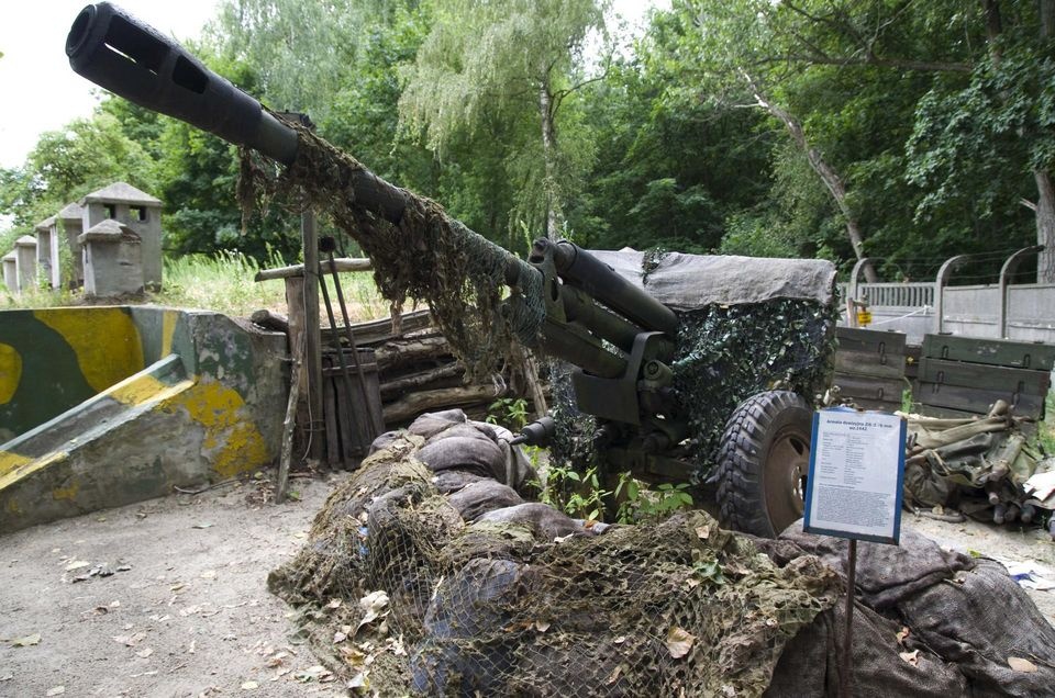 W schronie przeciwlotniczym na Brusie gromadzone jest mnóstwo historycznych pamiątek. Powstanie tam muzeum [ZDJĘCIA] - Zdjęcie główne