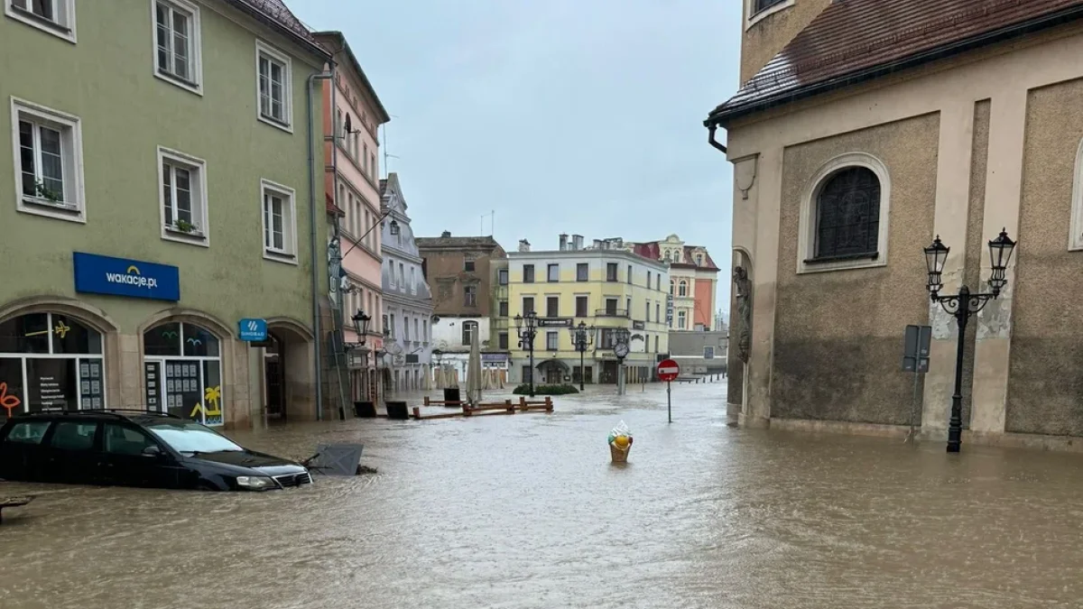 Dramatyczna sytuacja na południu kraju. Łódź solidarna z powodzianami - Zdjęcie główne