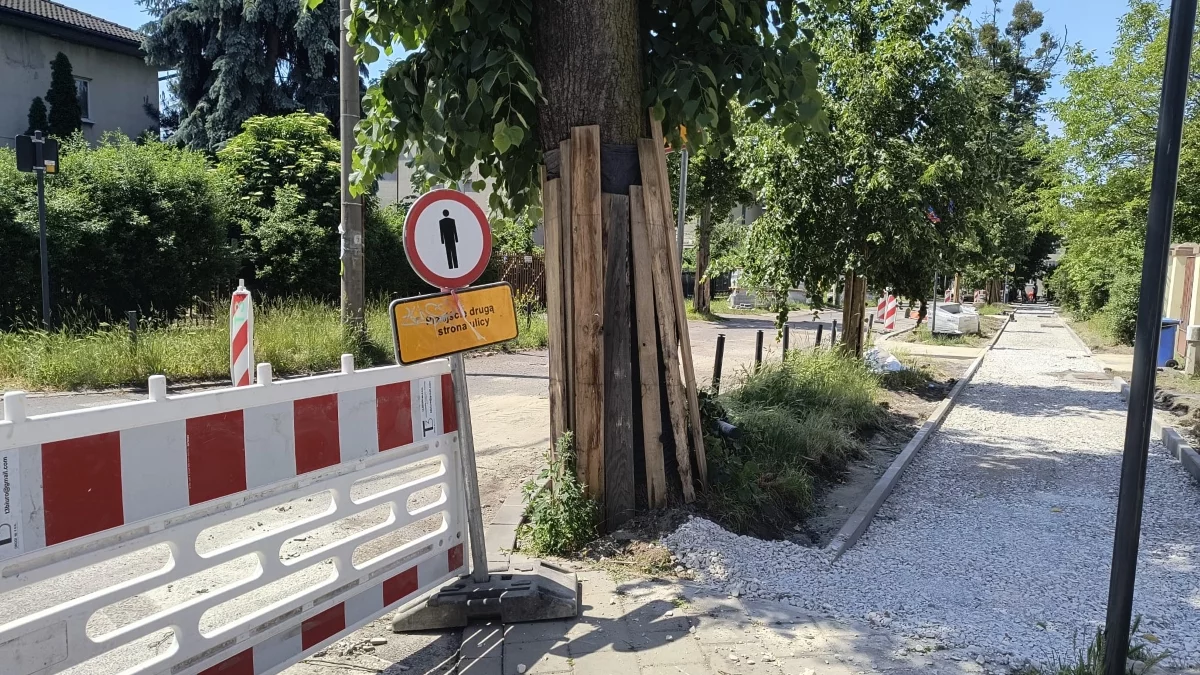 Ruszył remont ważnej ulicy w centrum. Wiemy, do kiedy potrwają prace [FOTO]