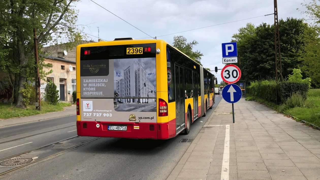 Zmiany w kursowaniu autobusów MPK Łódź na Pomorskiej. Trwa remont sygnalizacji świetlnej na ważnym skrzyżowaniu - Zdjęcie główne