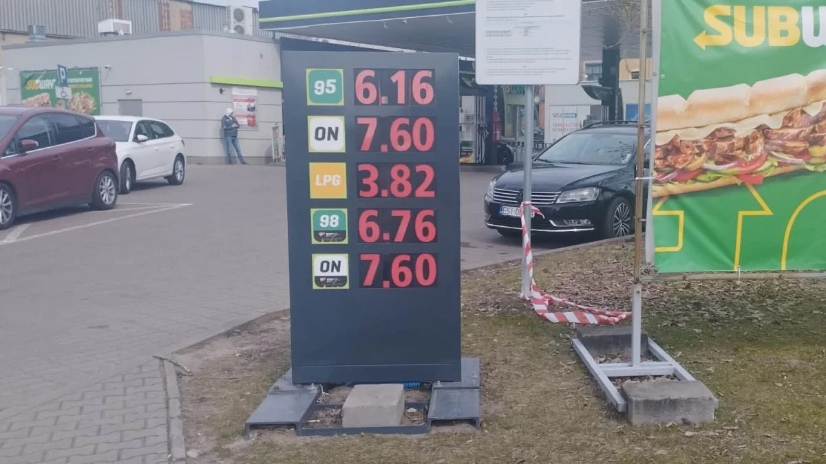 Łódzcy kierowcy w lepszych humorach. "Jeździłam już na oparach"