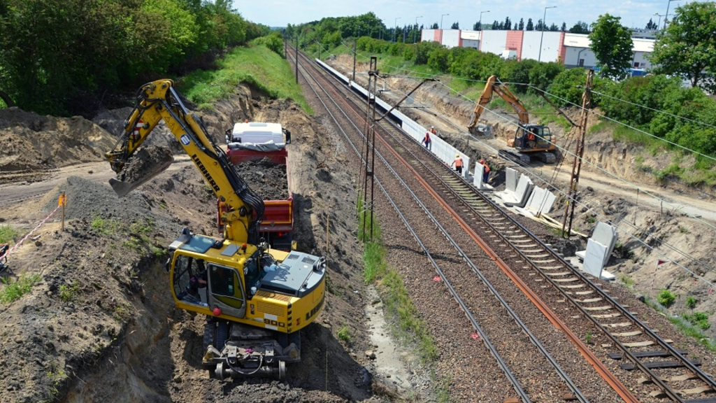 PKP realizuje w Łodzi inwestycje za 49 mln zł. Powstają 3 nowe przystanki, 3 kolejne są modernizowane [ZDJĘCIA] - Zdjęcie główne