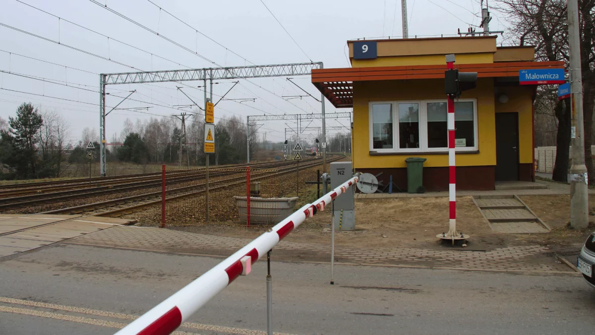 Zamknięcie przejazdów kolejowych na Widzewie. Zarząd Dróg i Transportu w Łodzi przekazał ważną wiadomość - Zdjęcie główne