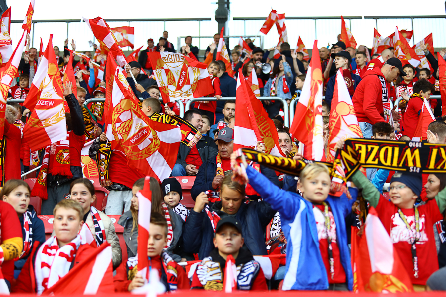 Ponad 2000 dzieci z całej Polski na meczu Widzewa