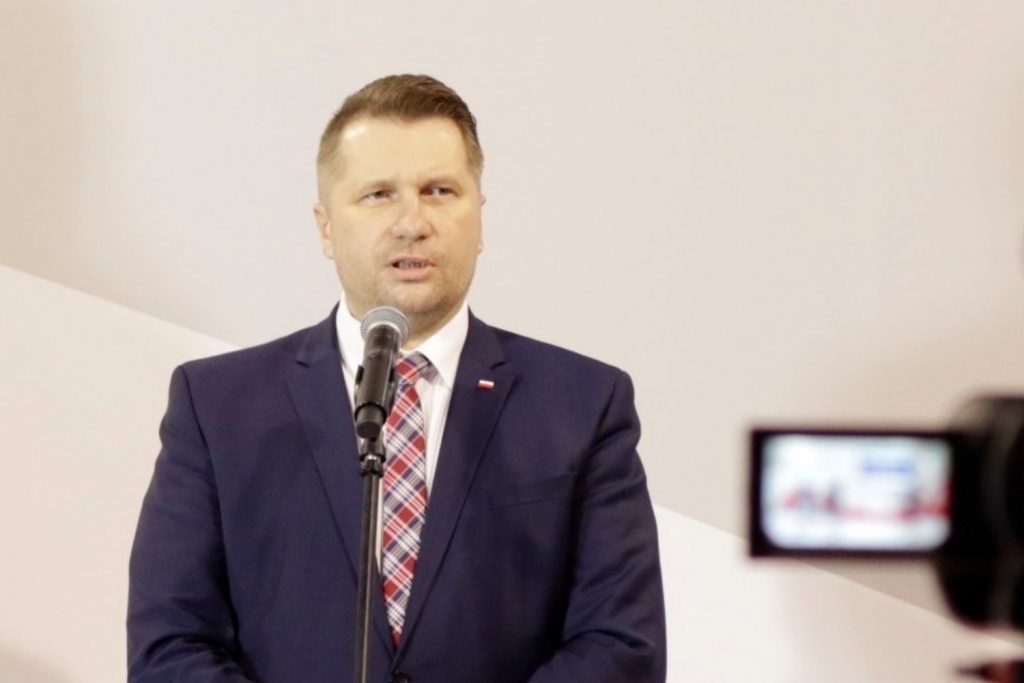 Czy po feriach część uczniów wróci do szkoły? Minister edukacji i nauki prognozuje  - Zdjęcie główne