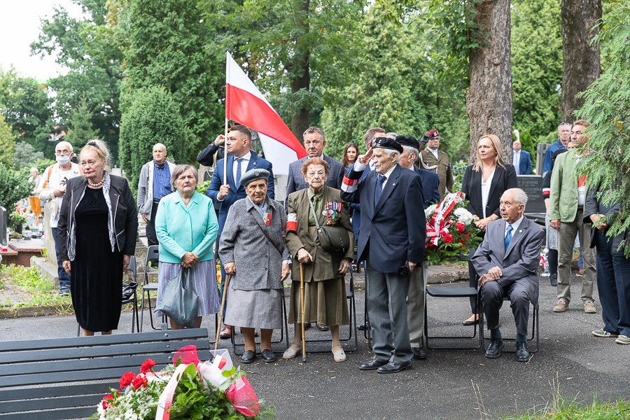 Łódź. 77. rocznica wybuchu Powstania Warszawskiego. W Łodzi uczczono pamięć Powstańców [zdjęcia]