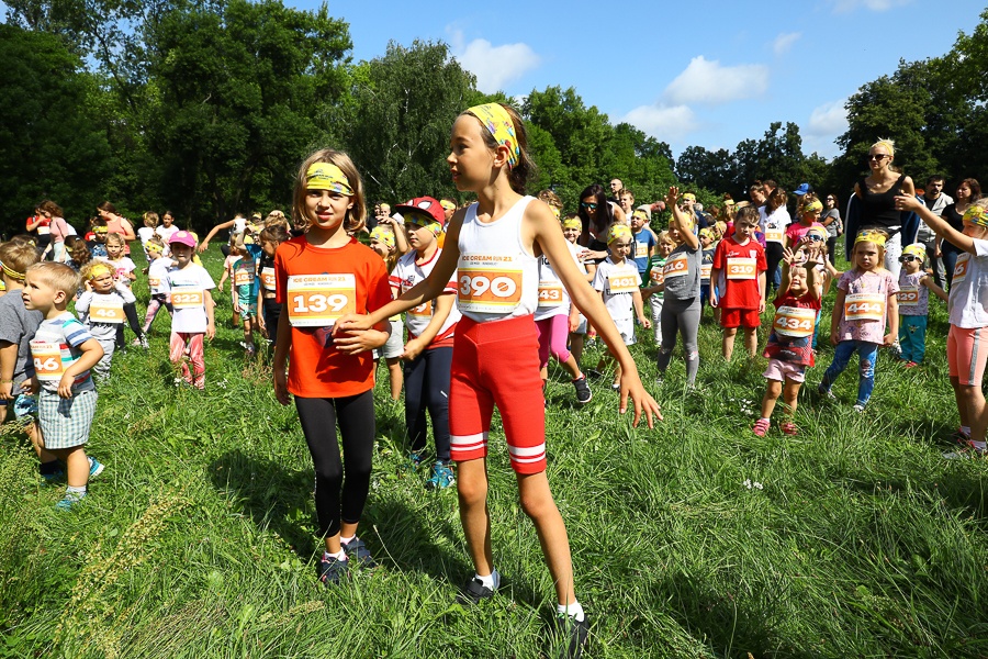 Ice Cream Run Łódź 2021. W Parku na Zdrowiu odbył się jeden z czterech biegów o Koronę Łasucha (fot. Michał Pietrzak - redakcja TuŁódź) |wiadomości łódzkie | Łódź | TuŁódź