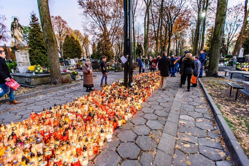 Rekordowa suma 25. kwesty na Starym Cmentarzu w Łodzi!  - Zdjęcie główne