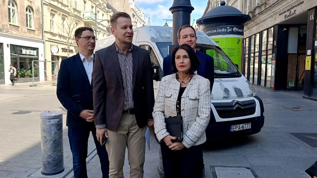 „Afera słupkowa” w Łodzi. Padają pytania o miliony, fuszerkę i tajemniczą firmę