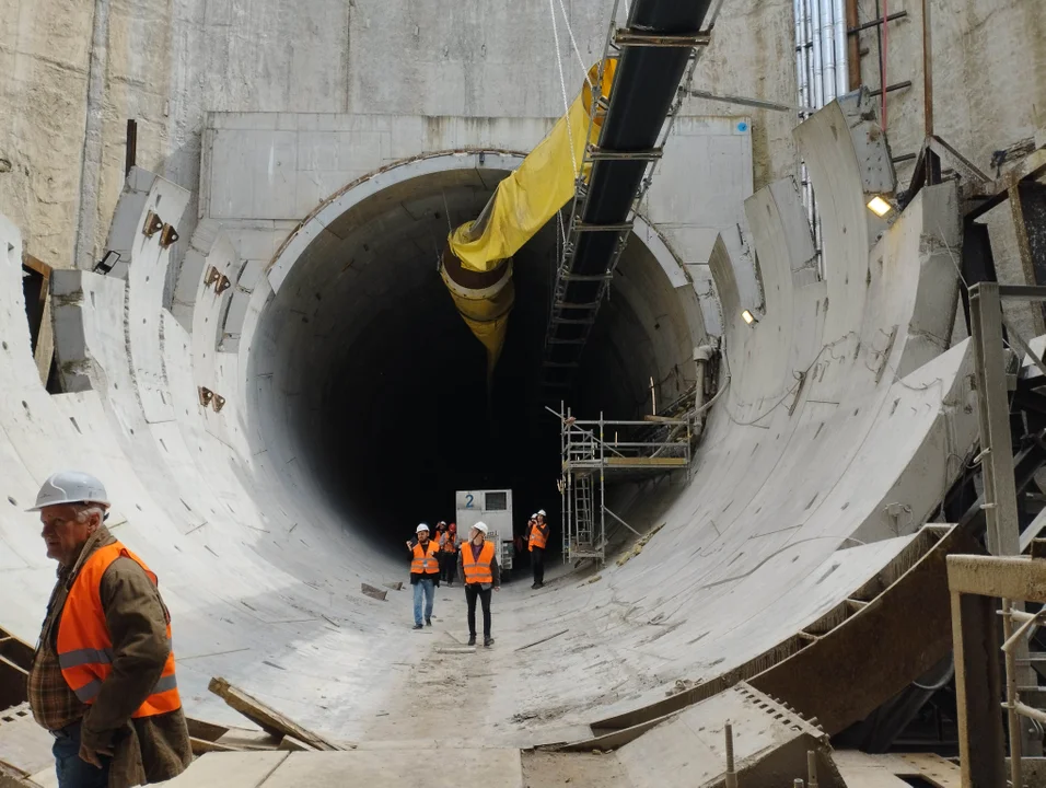 Na grzbiecie "Katarzyny", czyli spacer śladem tunelu pod Łodzią [ZDJĘCIA] - Zdjęcie główne