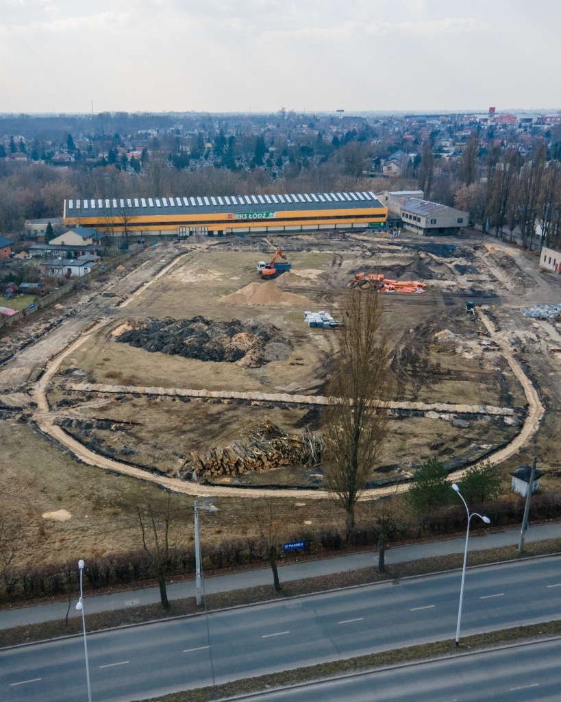 Lekkoatletyczni mistrzowie z Łodzi w końcu doczekają się obiektu z prawdziwego zdarzenia. Ruszył remont stadionu RKS-u [zdjęcia] - Zdjęcie główne