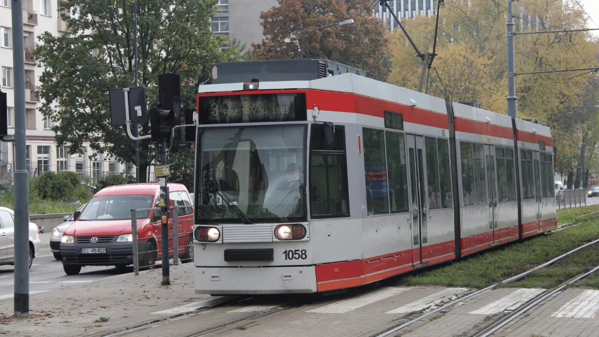 Ważna linia tramwajowa ponownie musi zmienić swoją trasę. Jak pojadą autobusy zastępcze? - Zdjęcie główne