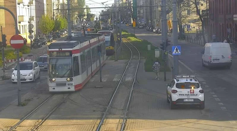 Zatrzymanie tramwajów w centrum Łodzi. Nie jeździ osiem linii tramwajowych - Zdjęcie główne