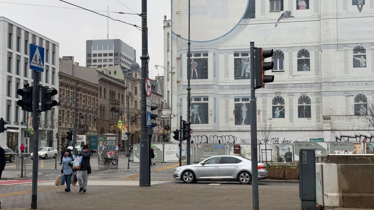 Awaria sygnalizacji świetlnej w centrum Łodzi. Ulice mogą się korkować - Zdjęcie główne