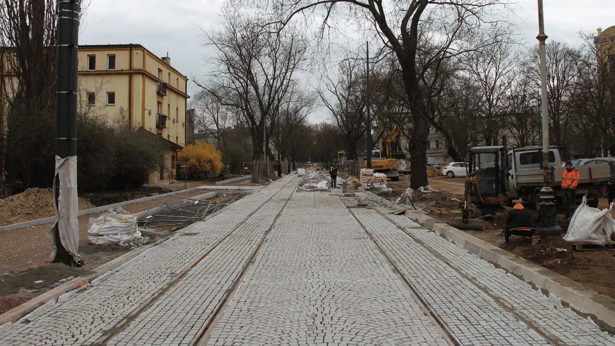 Nowe torowiska w różnych częściach Łodzi tylko dla starych tramwajów. Kiedy zobaczymy na nich nowe? - Zdjęcie główne