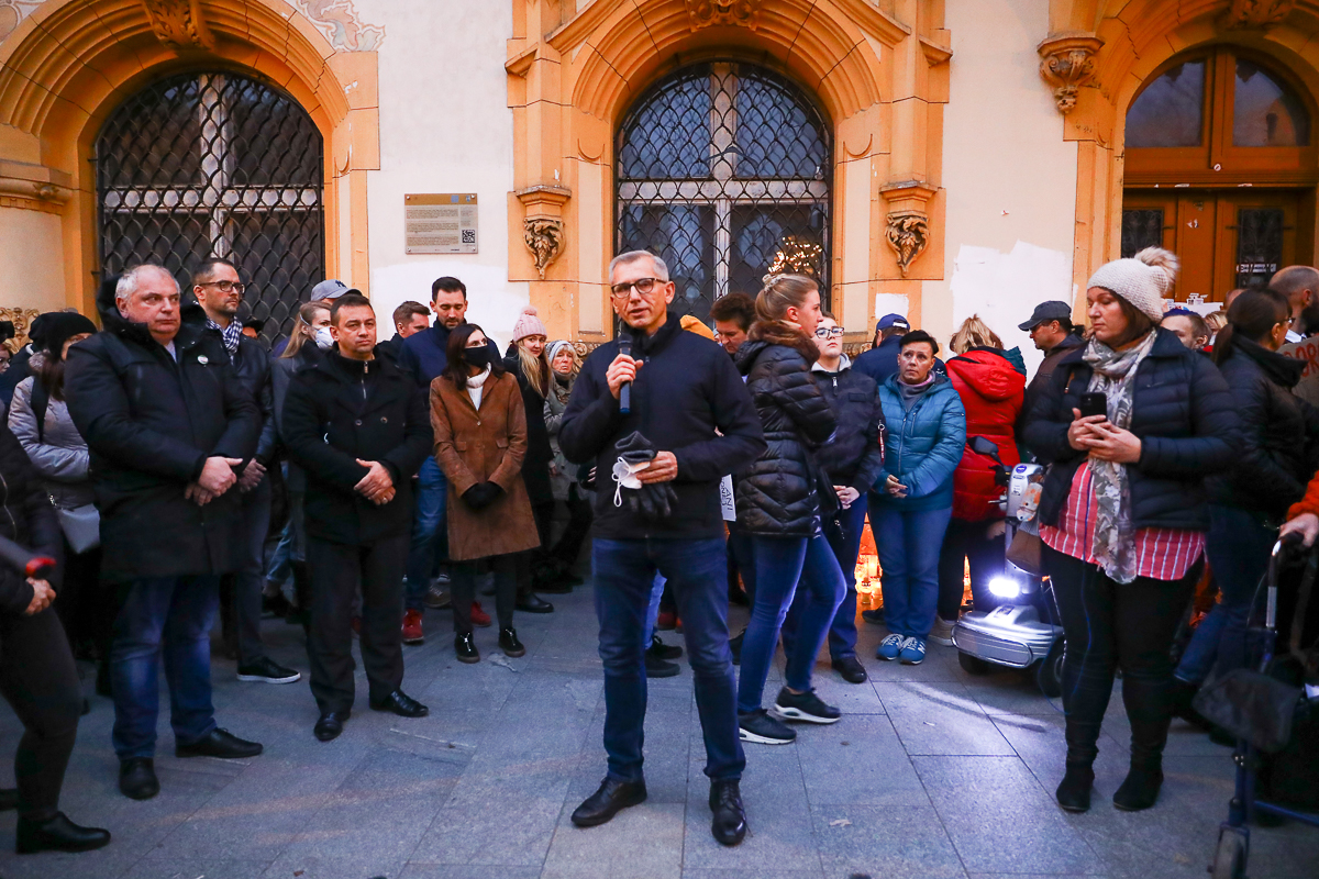 „Ani jednej więcej” - protest na Piotkowskiej w Łodzi
