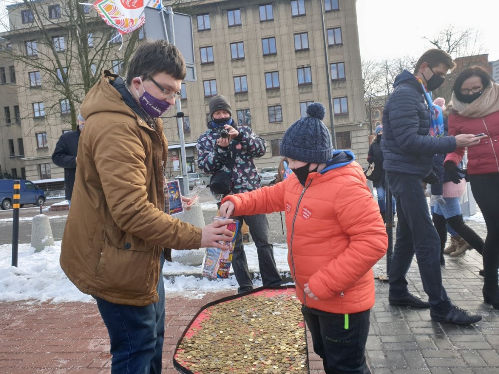 WOŚP 2021 w Łodzi. W sztabach trwa wielkie liczenie - Zdjęcie główne