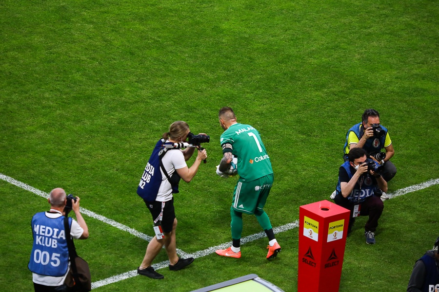 ŁKS Łódź pokonuje lidera Fortuna 1 Ligi! Dwa gole Michała Trąbki i rzut karny w ostaniej akcji meczu. Kapitalny mecz na stadionie im. Władysława Króla w Łodzi! [zdjęcia] - Zdjęcie główne