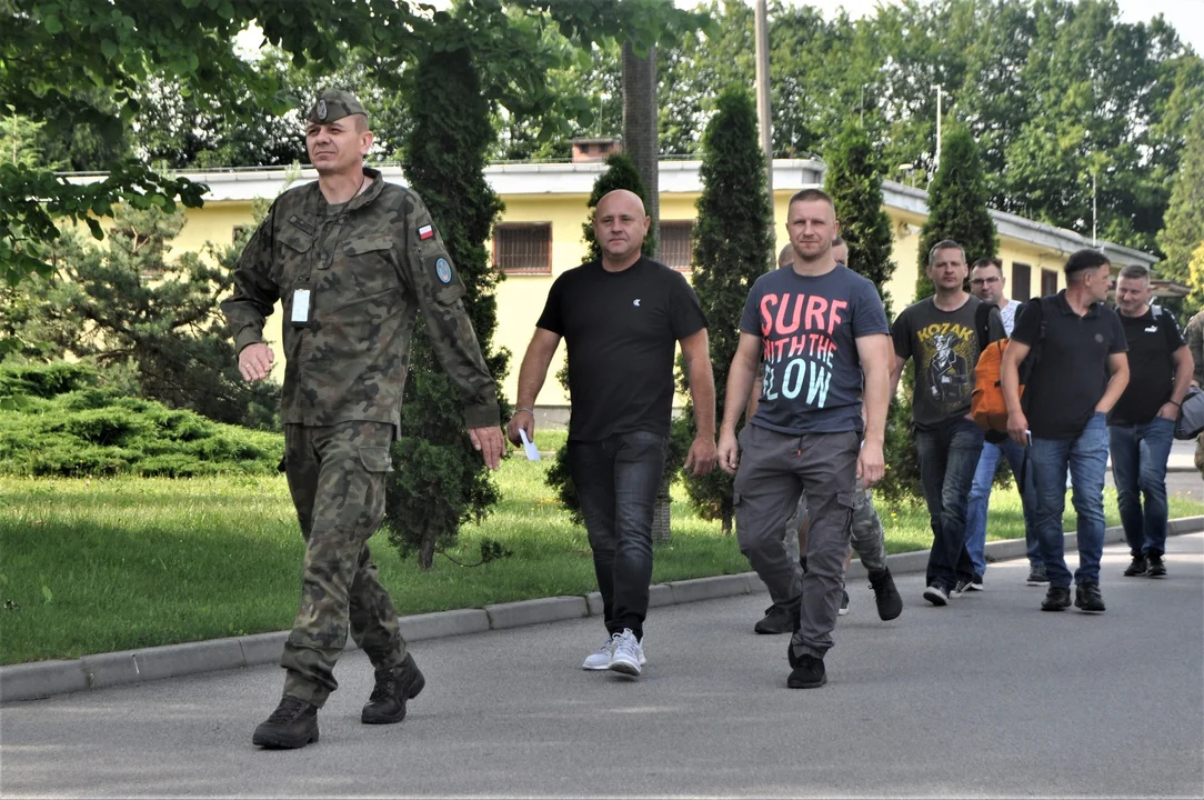 Baza wojskowa niedaleko Łodzi szuka żołnierzy. Sprawdź, jakie trzeba mieć kwalifikacje - Zdjęcie główne