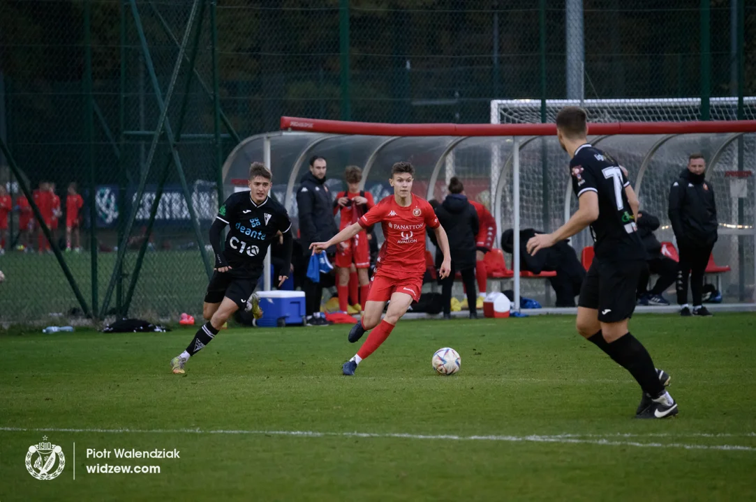 Rezerwy Widzewa Łódź spotkały się z Borutą Zgierz. Kto awansował dalej w Pucharze Polski? - Zdjęcie główne