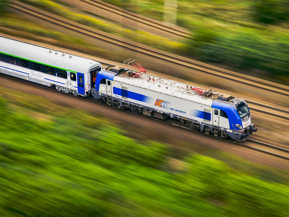 PKP Intercity ogłosiło 1,5 miliona tanich biletów. Wśród nich także na pociągi z Łodzi - Zdjęcie główne